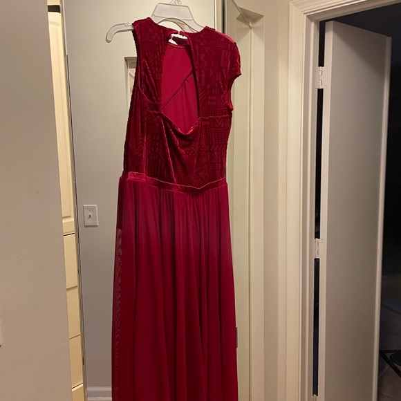 Weissman Lyrical Dance Costume -Red - Picture 3 of 6